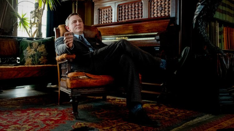 Daniel Craig Knives Out